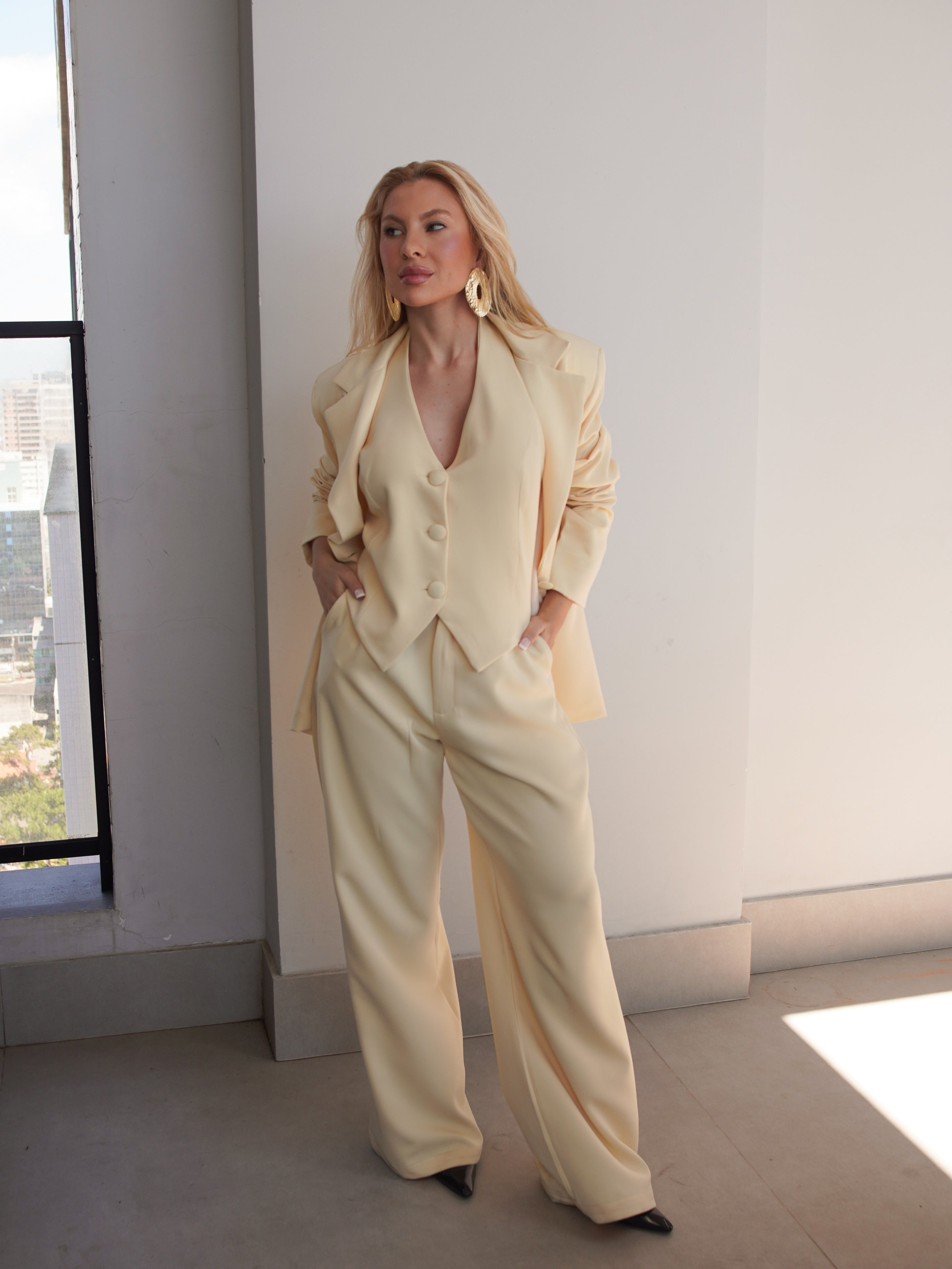 LANÇAMENTO Conjunto Dea - Calça + Blazer