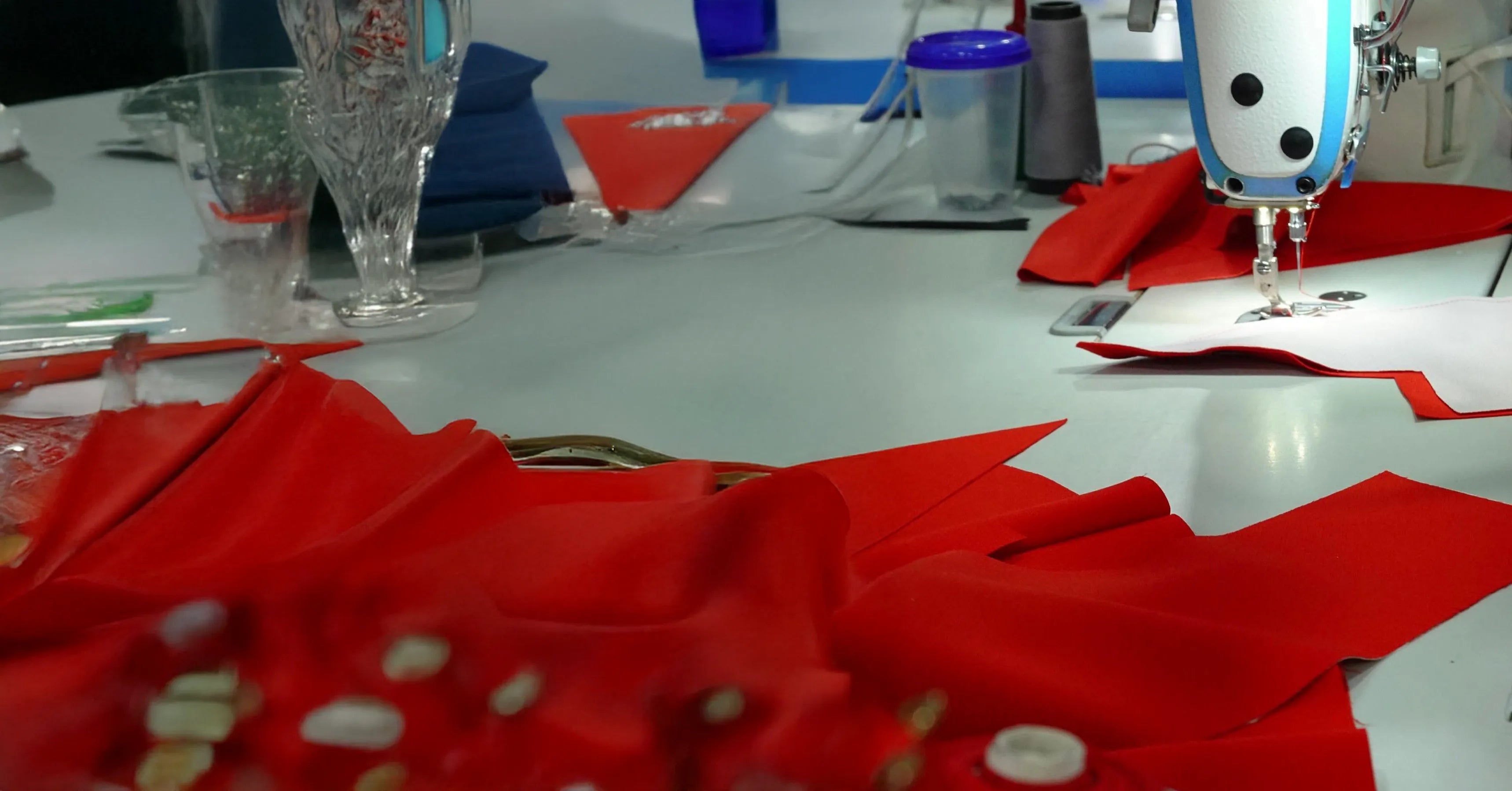 Corte e costura artesanais